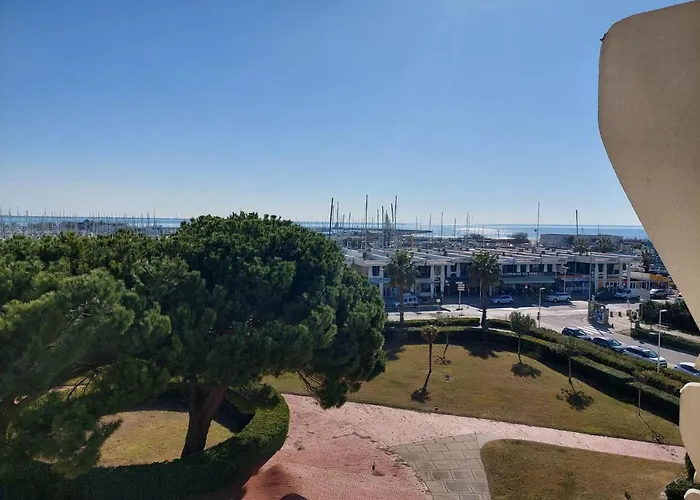 2 Pieces Avec Balcon Et Parking, A 250m De La - Fr-1-716-3 La Grande Motte